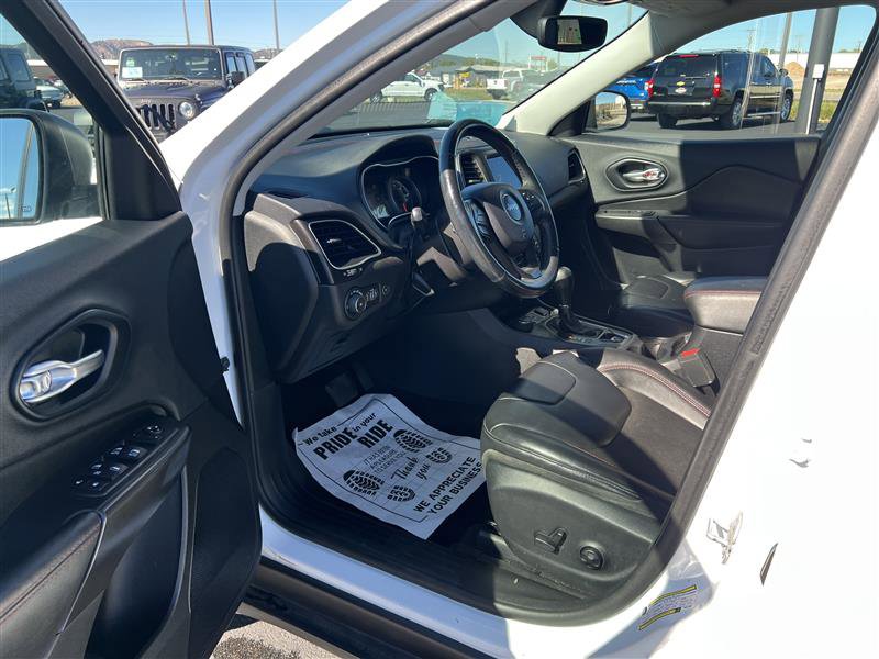 Used 2019 Jeep Cherokee Trailhawk w/ Comfort/Convenience Group image 8