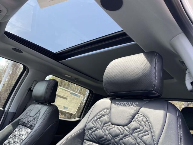 New 2026 Ford F250 Lariat w/ Black Appearance Package image 7