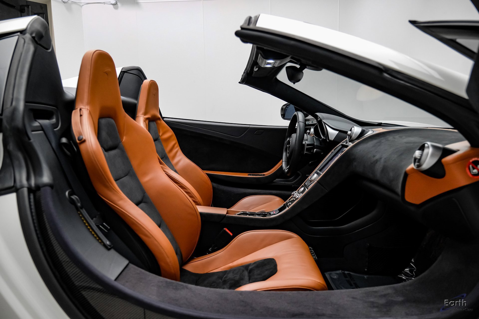 Used 2013 McLaren MP4-12C Spider image 56