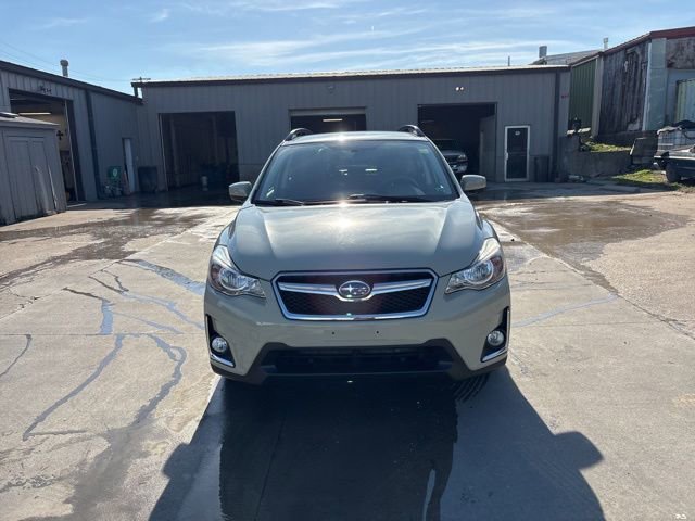 Used 2017 Subaru Crosstrek 2.0i Premium AWD/4WD image 2