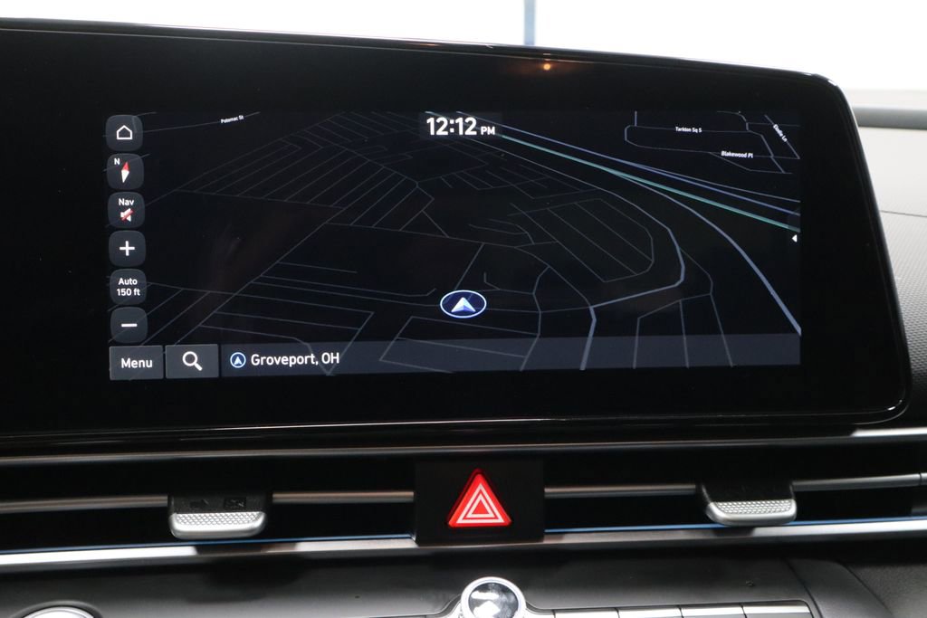 Certified 2025 Hyundai Elantra SEL image 3