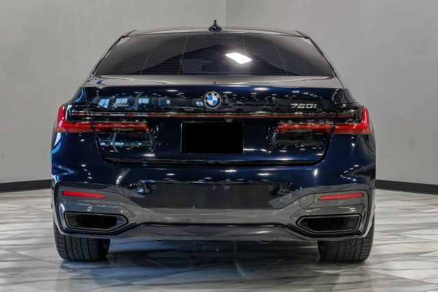 Used 2022 BMW 750i xDrive w/ Luxury Rear Seating Package AWD/4WD image 15