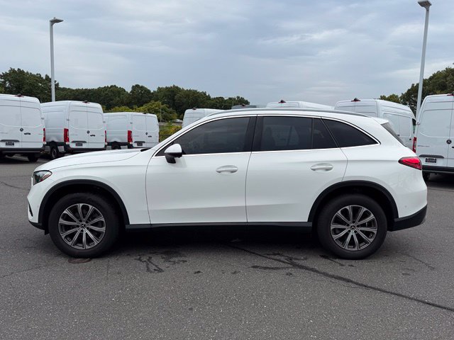 Used 2023 Mercedes-Benz GLC 300 4MATIC image 4