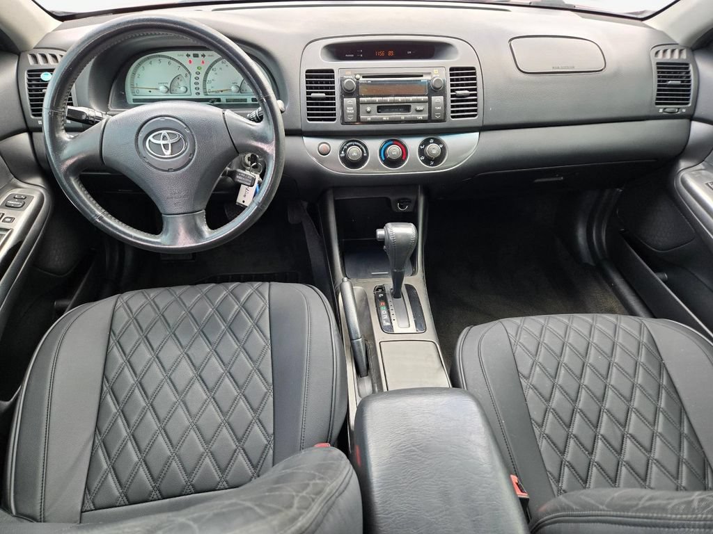 Used 2002 Toyota Camry SE w/ Pkg 2 FWD image 17