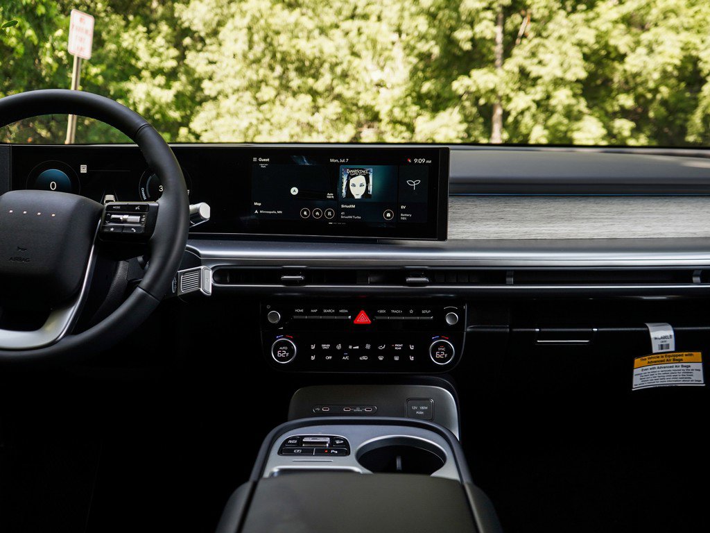 New 2026 Hyundai Ioniq 9 SEL image 15