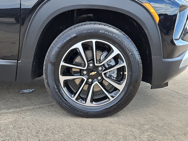 Used 2025 Chevrolet TrailBlazer LT AWD/4WD image 21