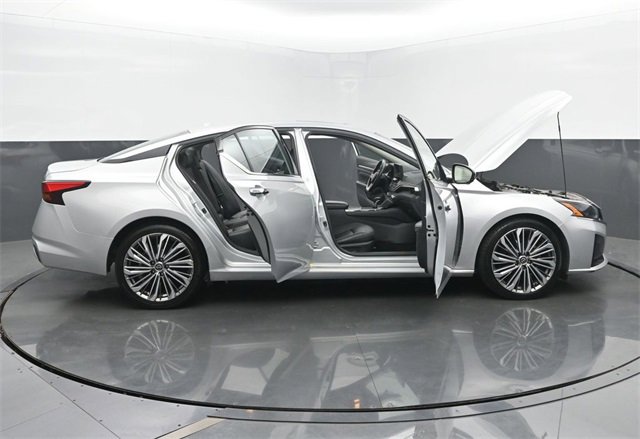 Used 2023 Nissan Altima 2.5 SL image 57