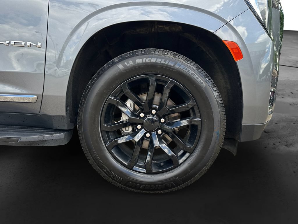 Used 2022 GMC Yukon SLT w/ SLT Premium Package AWD/4WD image 9
