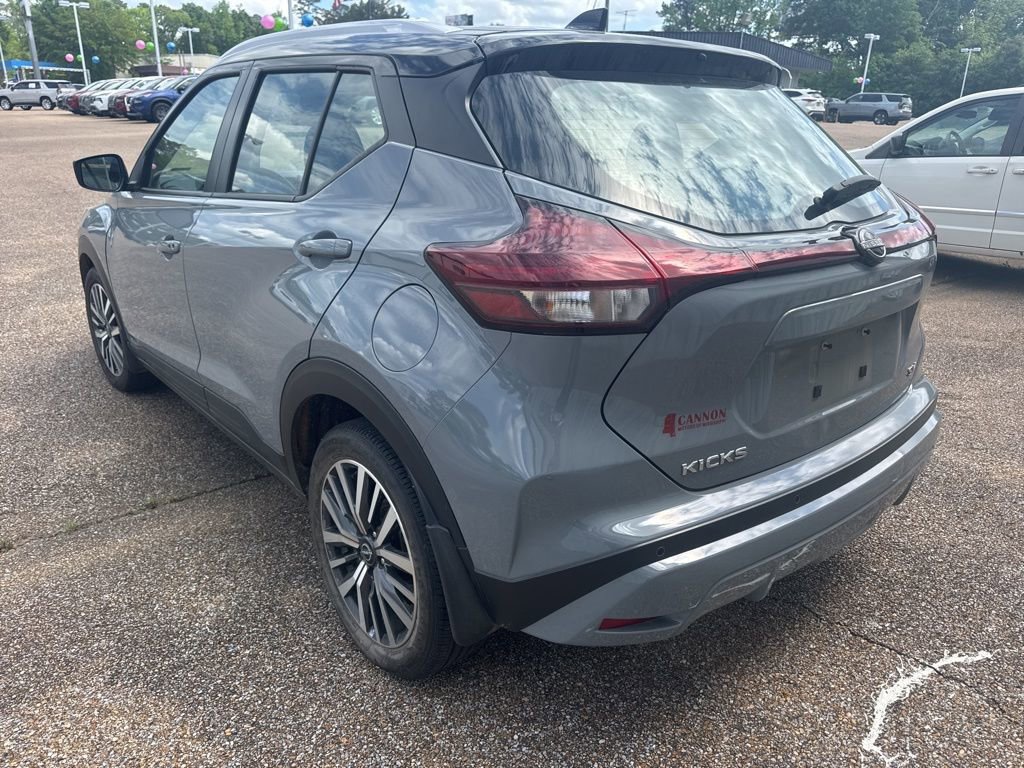 Used 2024 Nissan Kicks SV image 4
