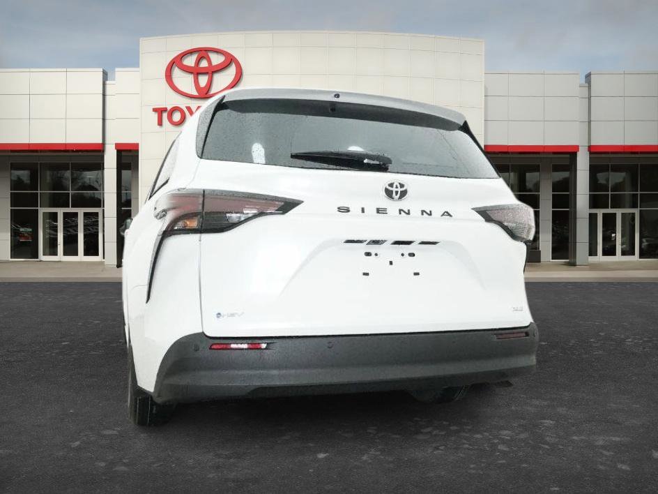 New 2026 Toyota Sienna XLE FWD image 15