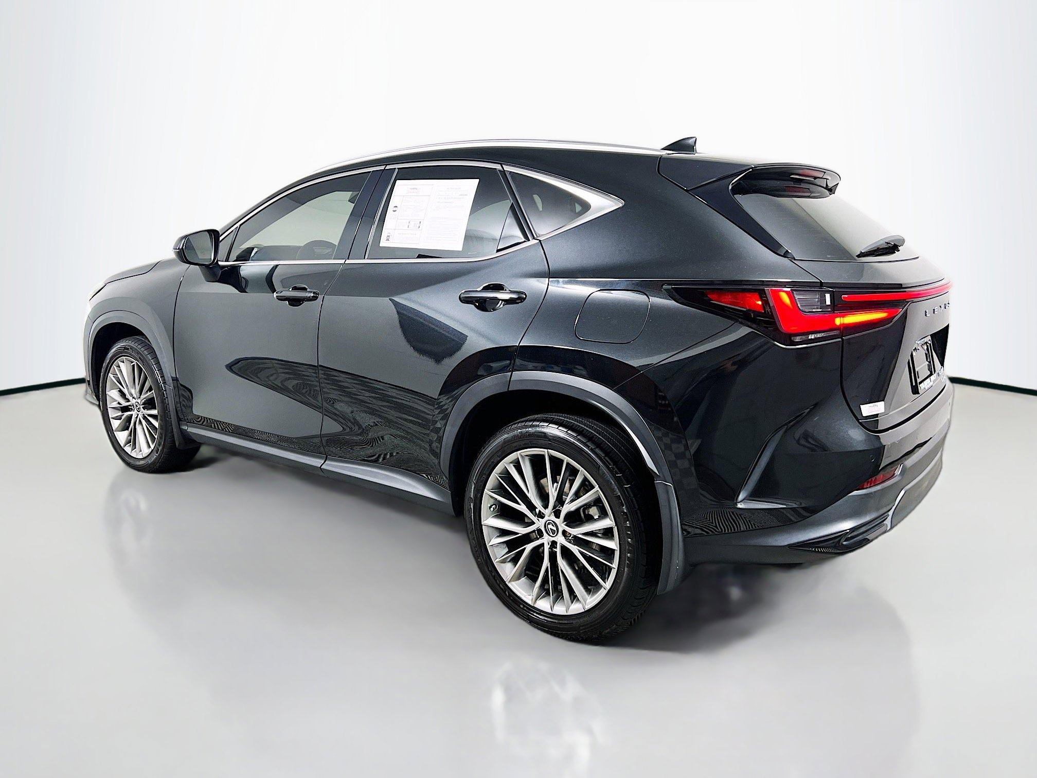 Used 2023 Lexus NX 350h AWD image 8