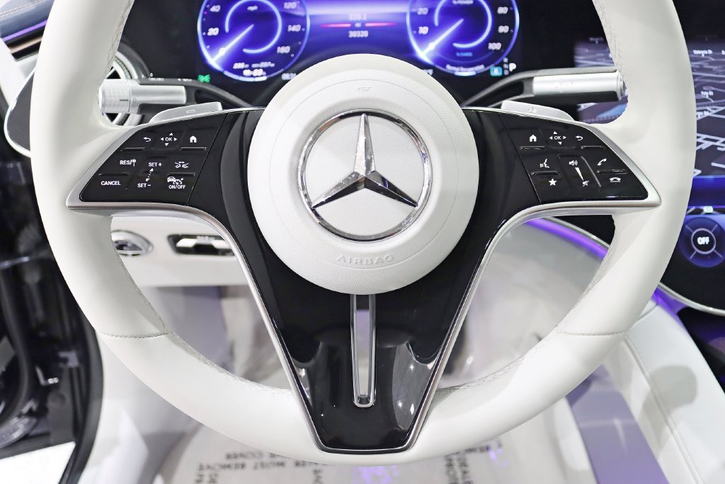 Used 2023 Mercedes-Benz EQS 580 4MATIC Sedan image 15