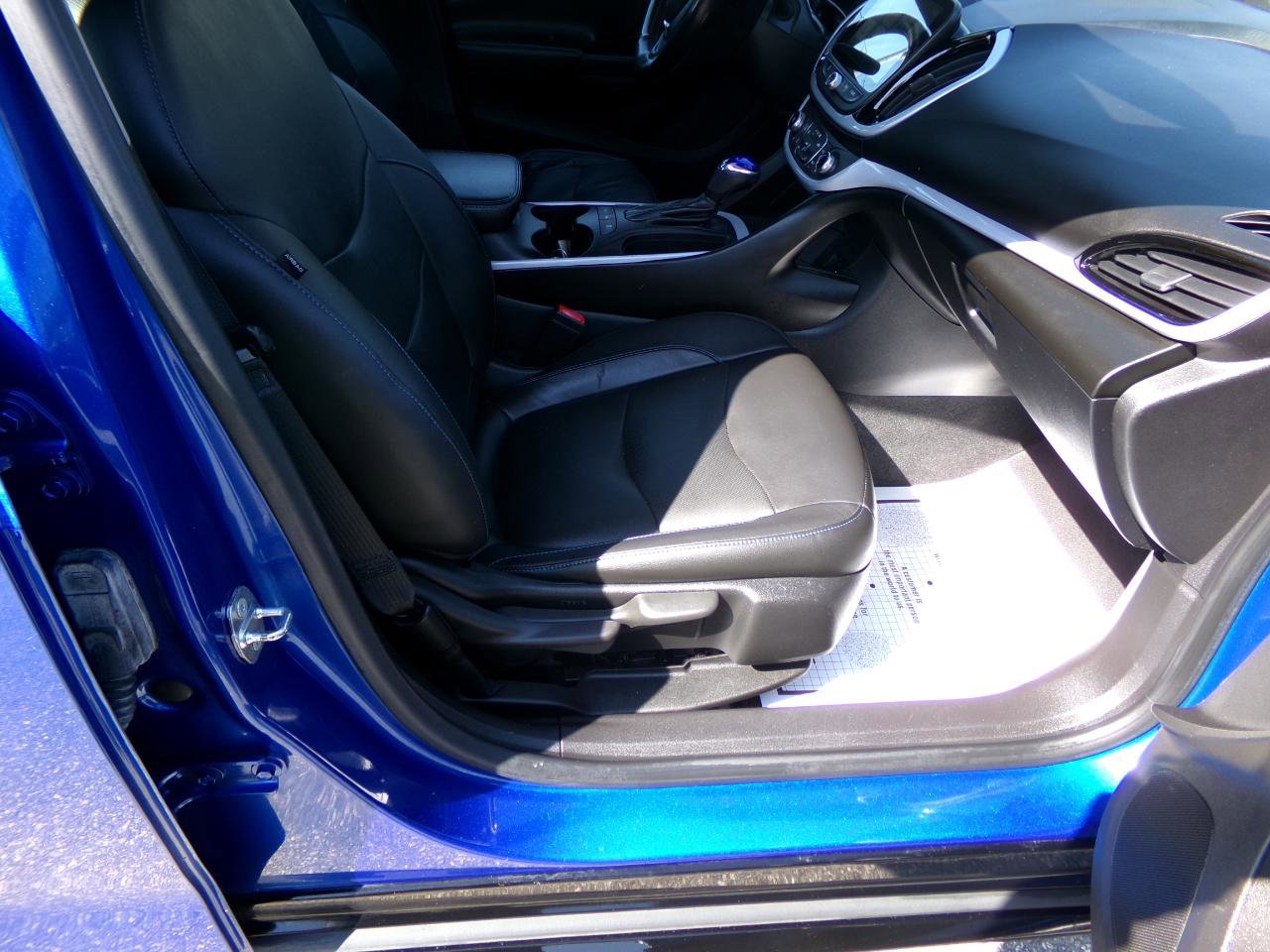 Used 2018 Chevrolet Volt LT w/ LT Driver Confidence Package image 11