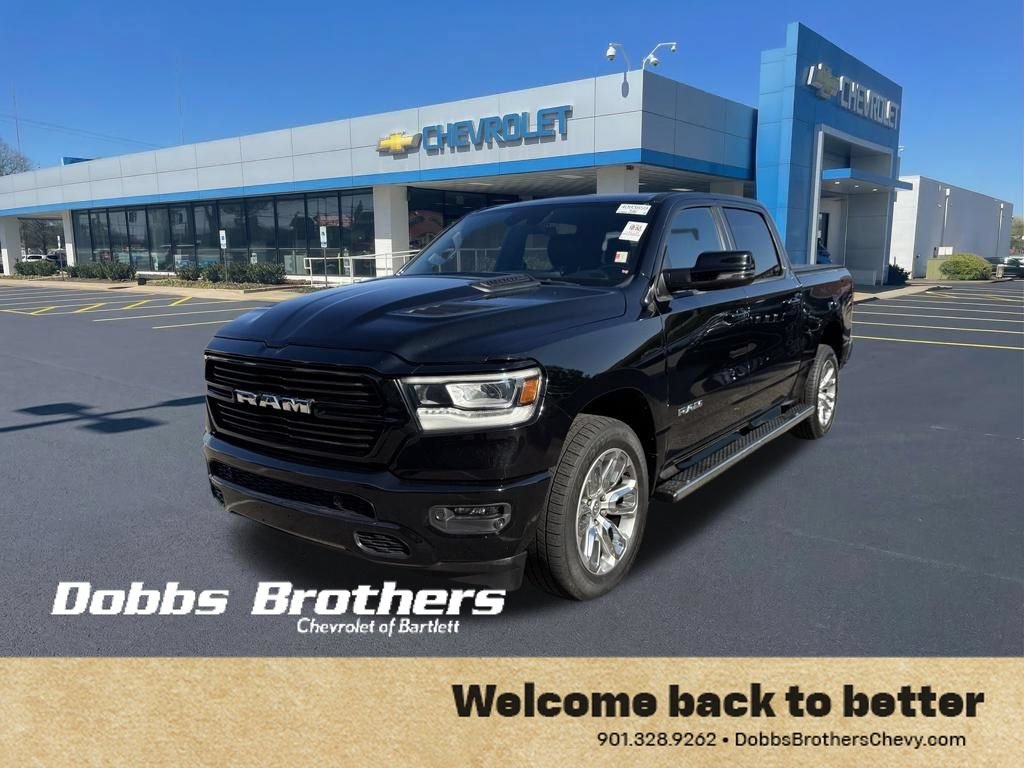 Used 2023 RAM 1500 Laramie AWD/4WD image 3