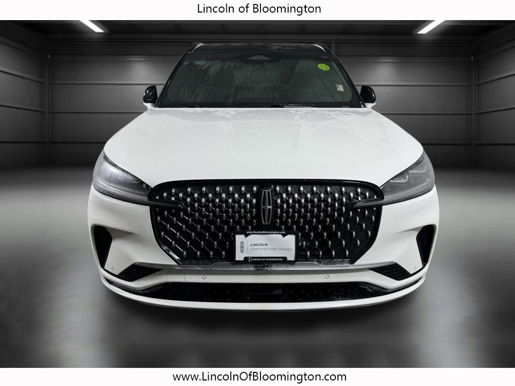 Certified 2025 Lincoln Aviator Black Label image 11