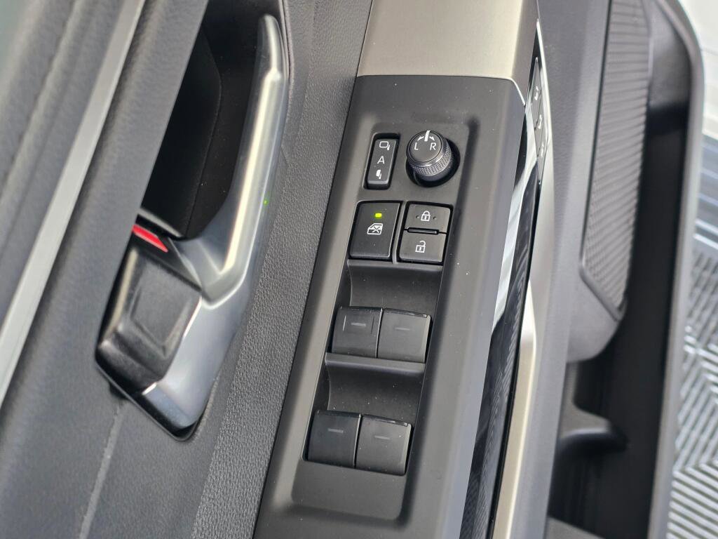 Certified 2025 Toyota Sequoia Limited AWD/4WD image 20