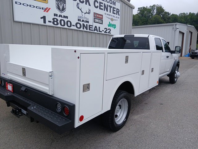 New 2026 RAM 5500 Tradesman w/ Chrome Appearance Group AWD/4WD image 3