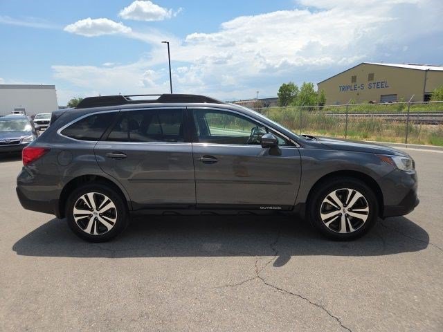 Used 2019 Subaru Outback 3.6R Limited AWD/4WD image 2