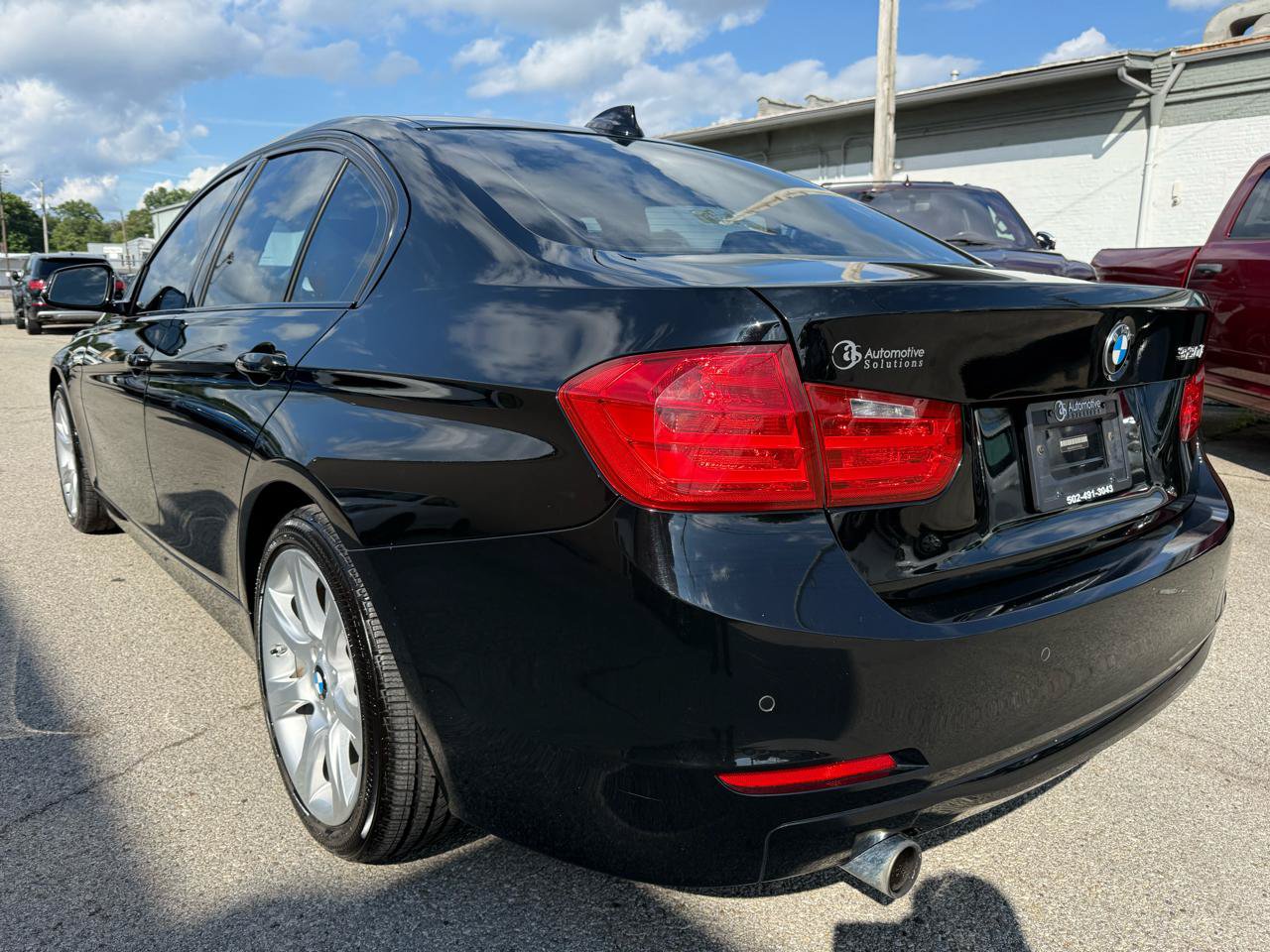 Used 2015 BMW 320i Sedan RWD image 5