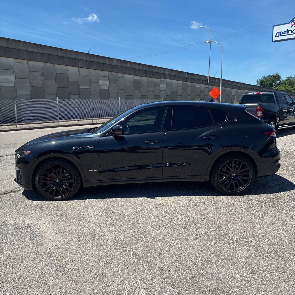 Used 2021 Maserati Levante S GranSport AWD/4WD image 10