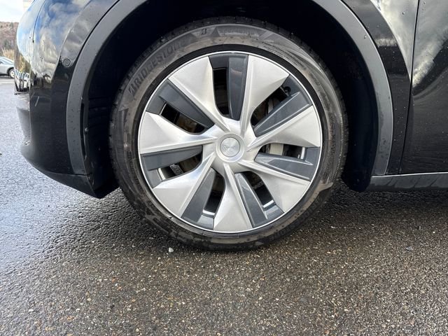 Used 2020 Tesla Model Y Long Range image 31