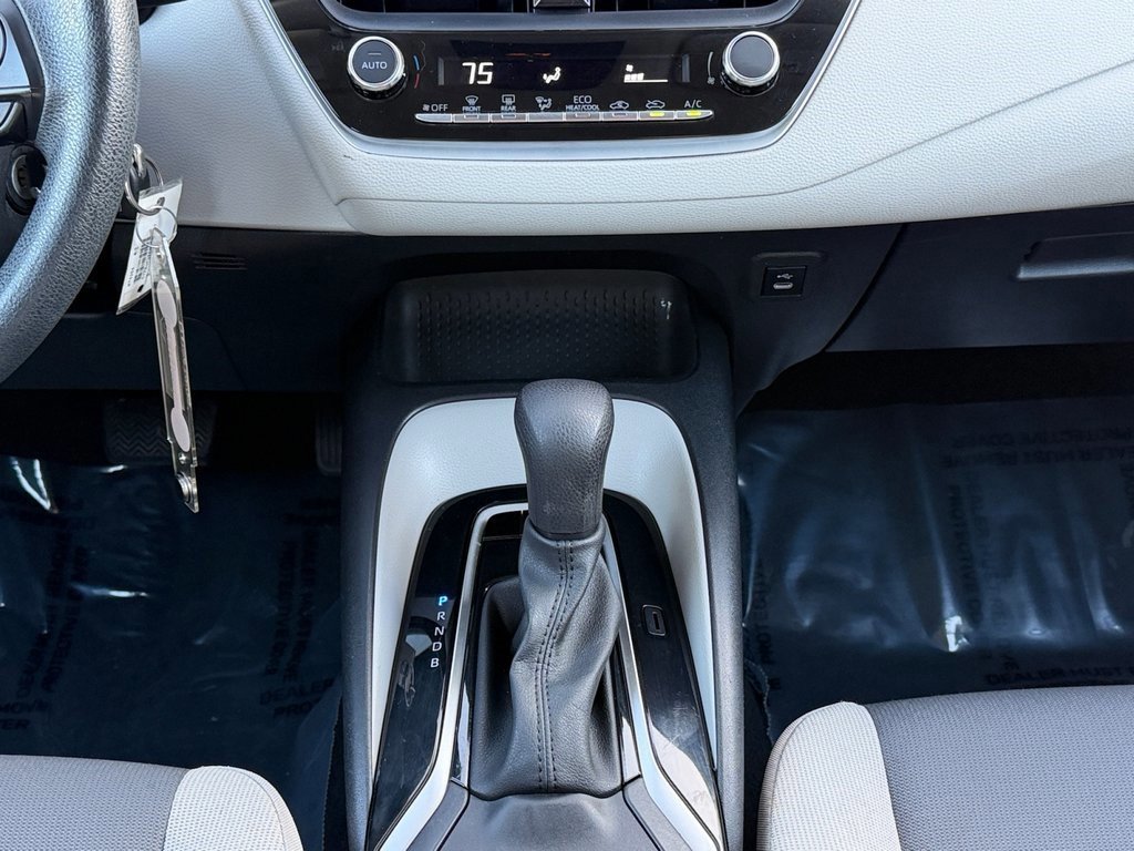 Used 2023 Toyota Corolla LE image 15