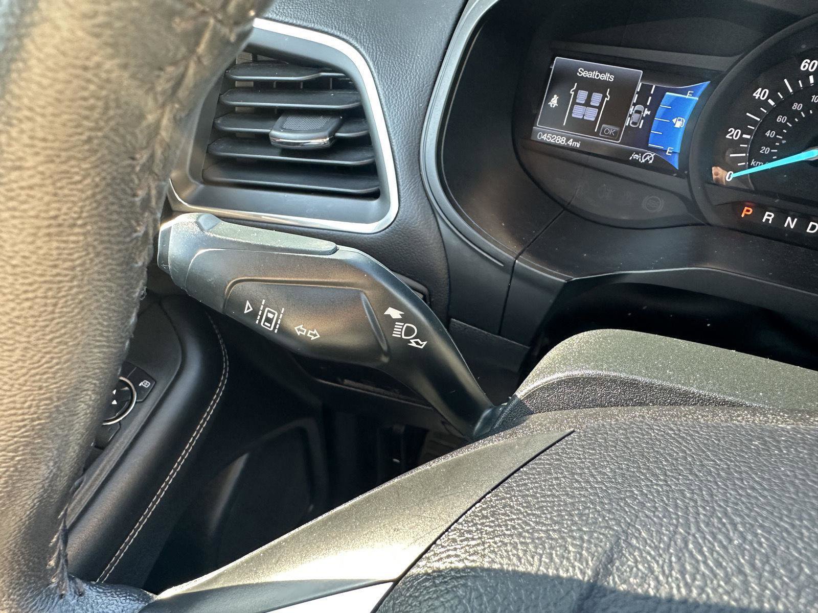 Used 2024 Ford Edge Titanium image 29