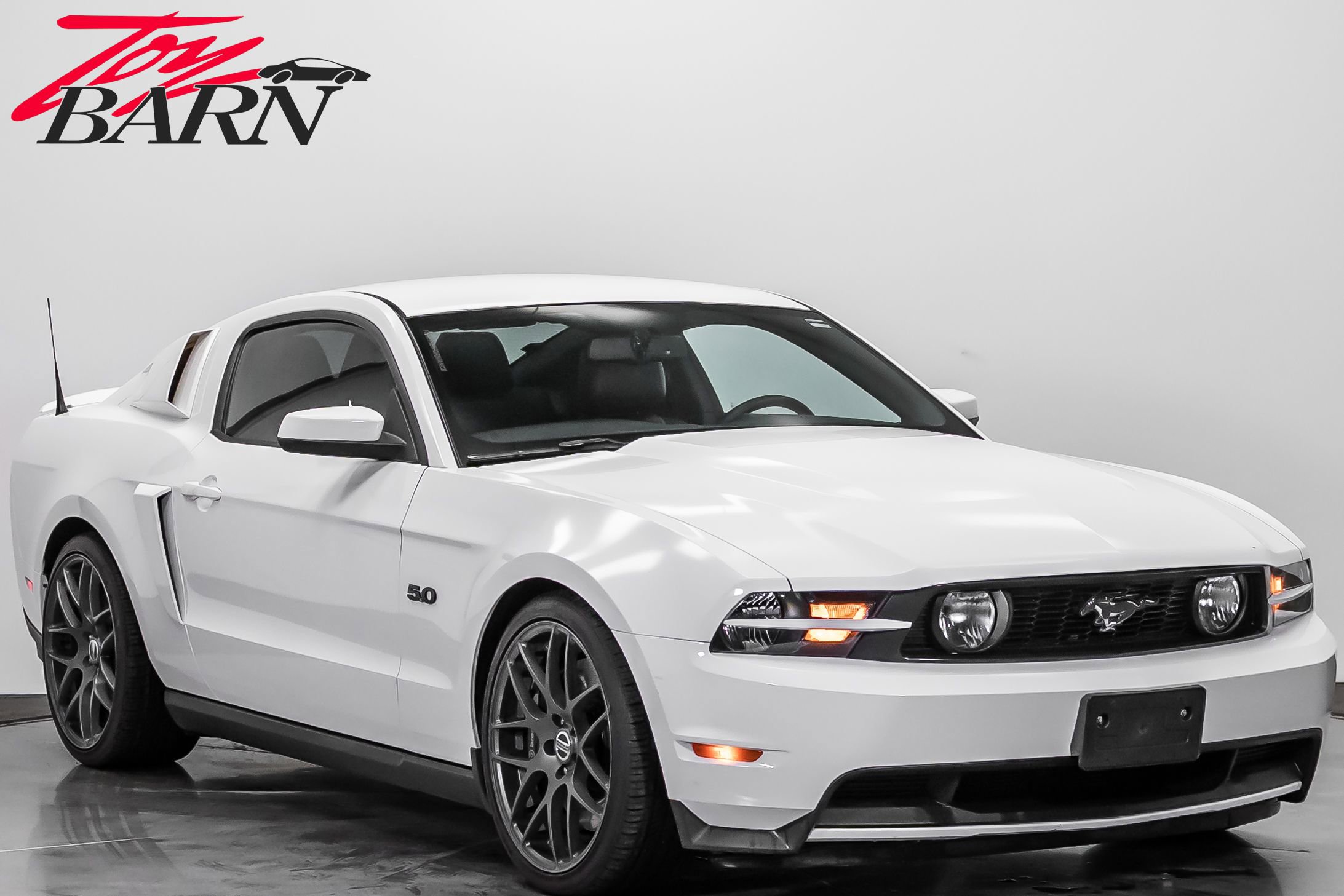 Used 2012 Ford Mustang GT Premium image 7
