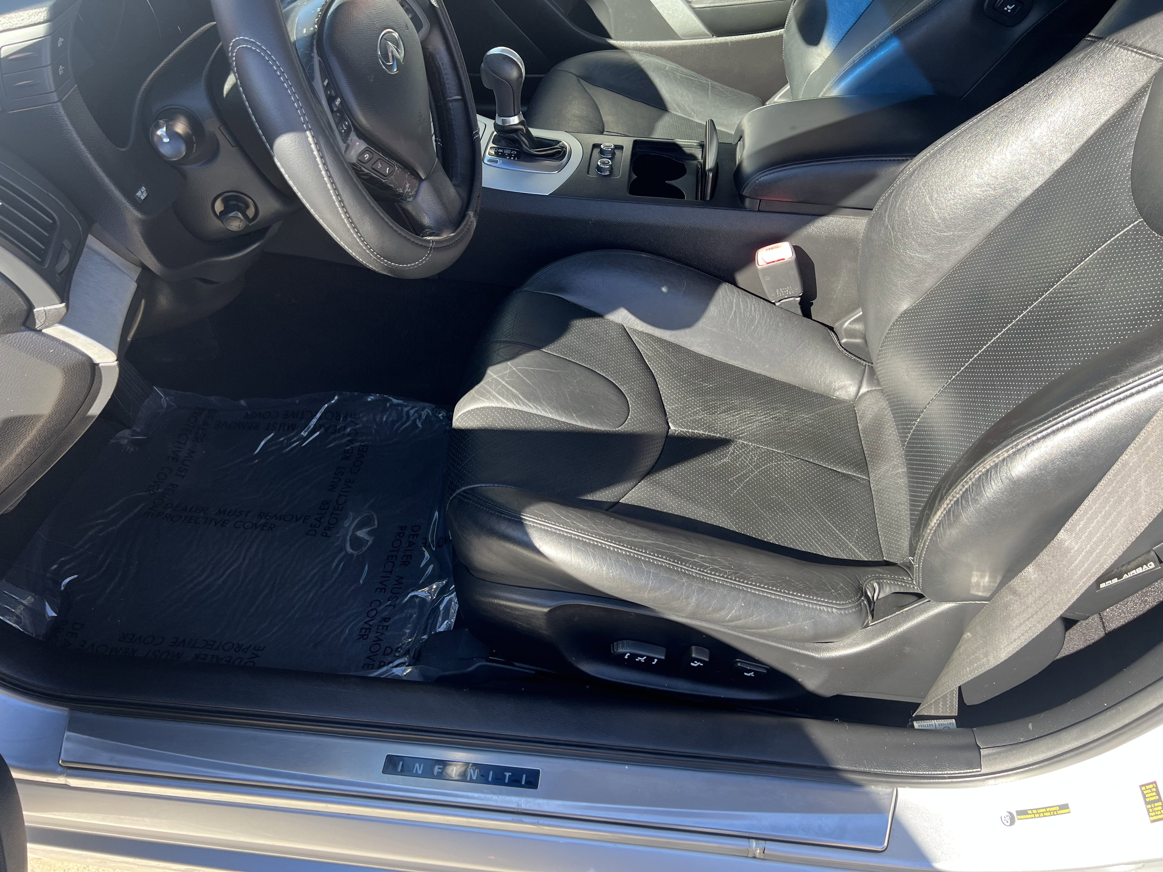 Used 2009 INFINITI G37 Journey w/ Premium Pkg image 16