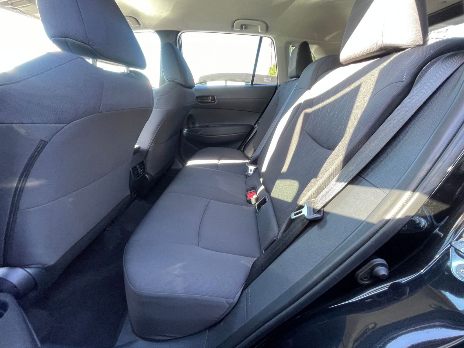 Used 2025 Toyota Corolla Cross LE image 25