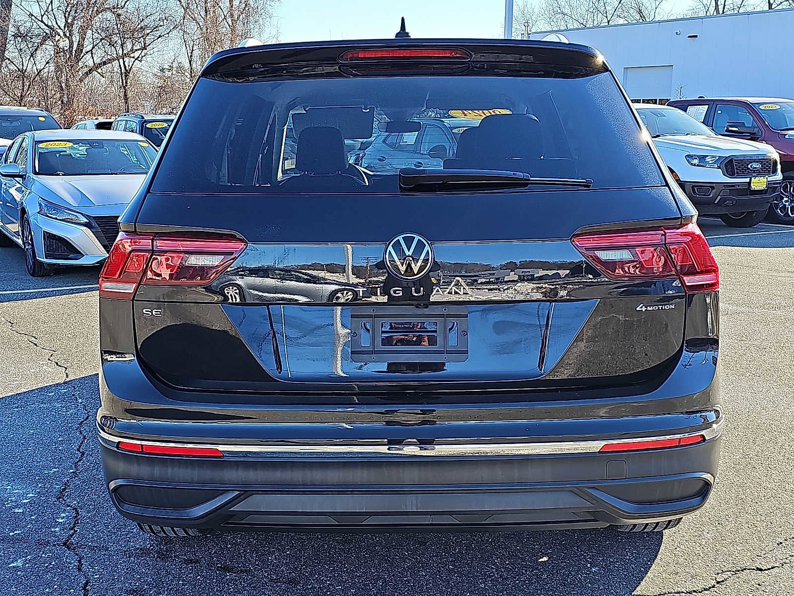 Used 2024 Volkswagen Tiguan SE image 5