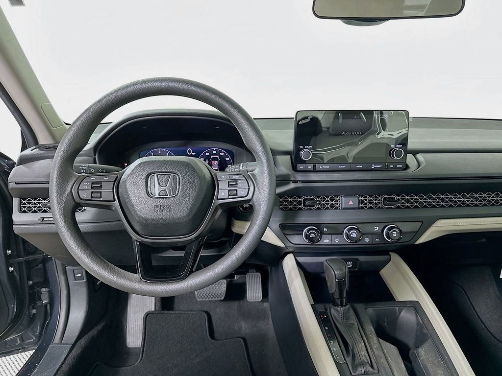 Certified 2025 Honda Accord LX image 19