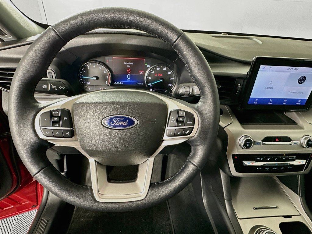 Used 2022 Ford Explorer XLT RWD image 11