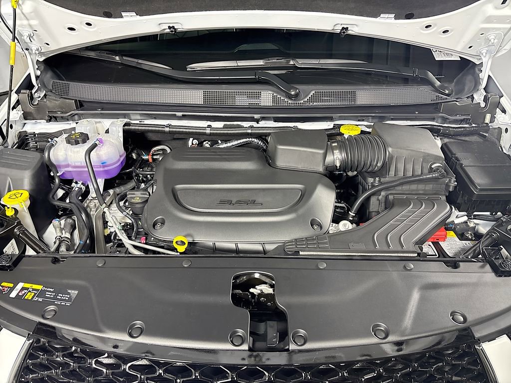 New 2026 Chrysler Pacifica Limited image 22