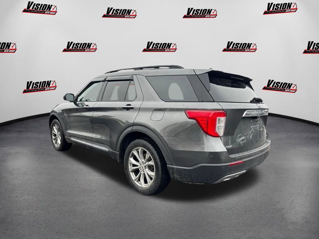 Used 2020 Ford Explorer XLT w/ Equipment Group 202A image 7