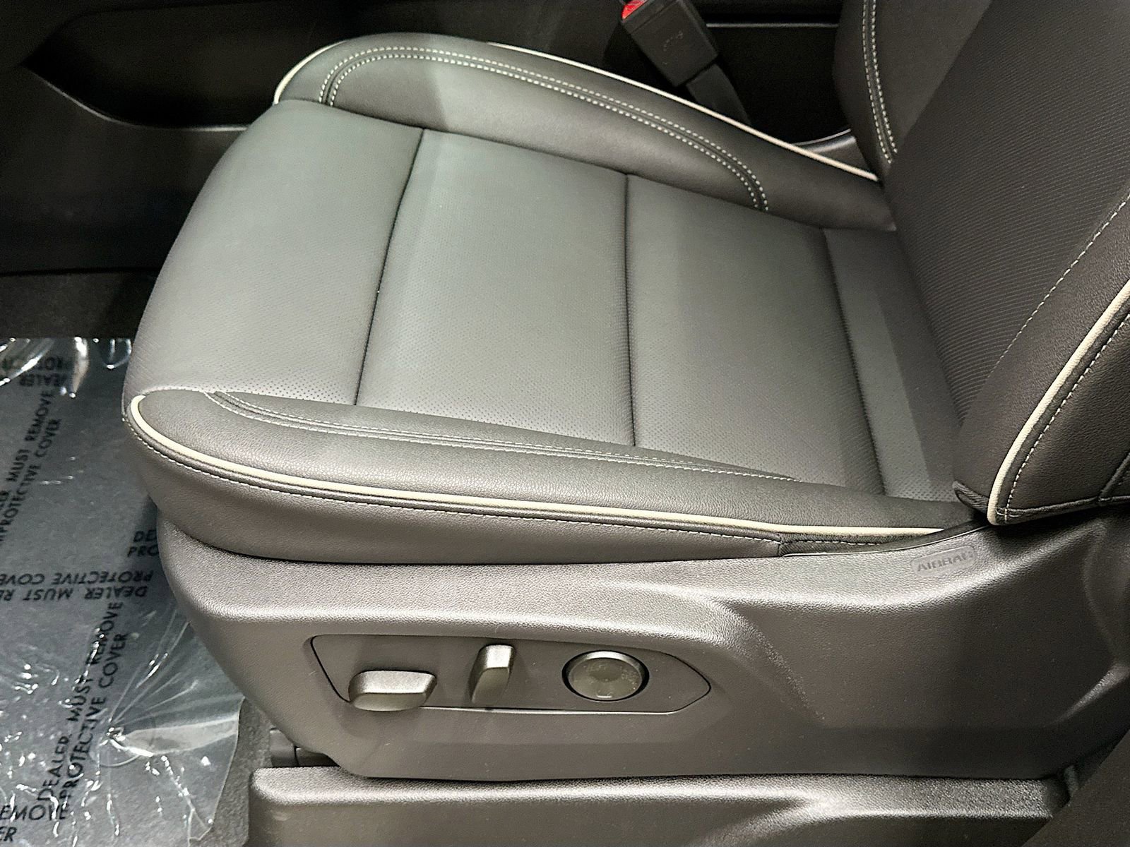 New 2026 Chevrolet Suburban Premier image 25