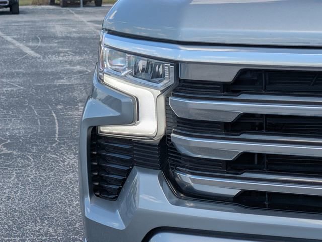 Certified 2024 Chevrolet Silverado 1500 High Country w/ High Country Premium Package AWD/4WD image 10
