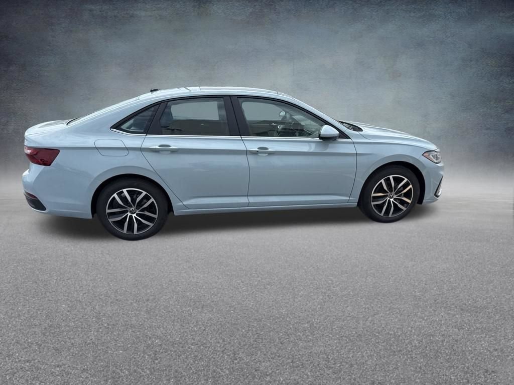 New 2026 Volkswagen Jetta SE FWD image 6