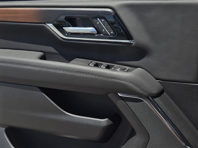 New 2026 GMC Yukon XL Denali AWD/4WD image 17