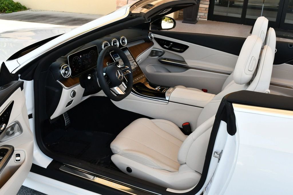 Used 2026 Mercedes-Benz CLE 450 4MATIC Cabriolet image 58