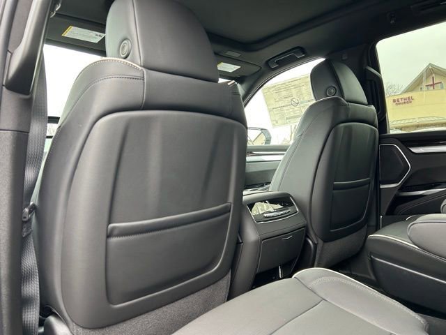 New 2026 Cadillac Escalade Luxury w/ Touring Package image 15
