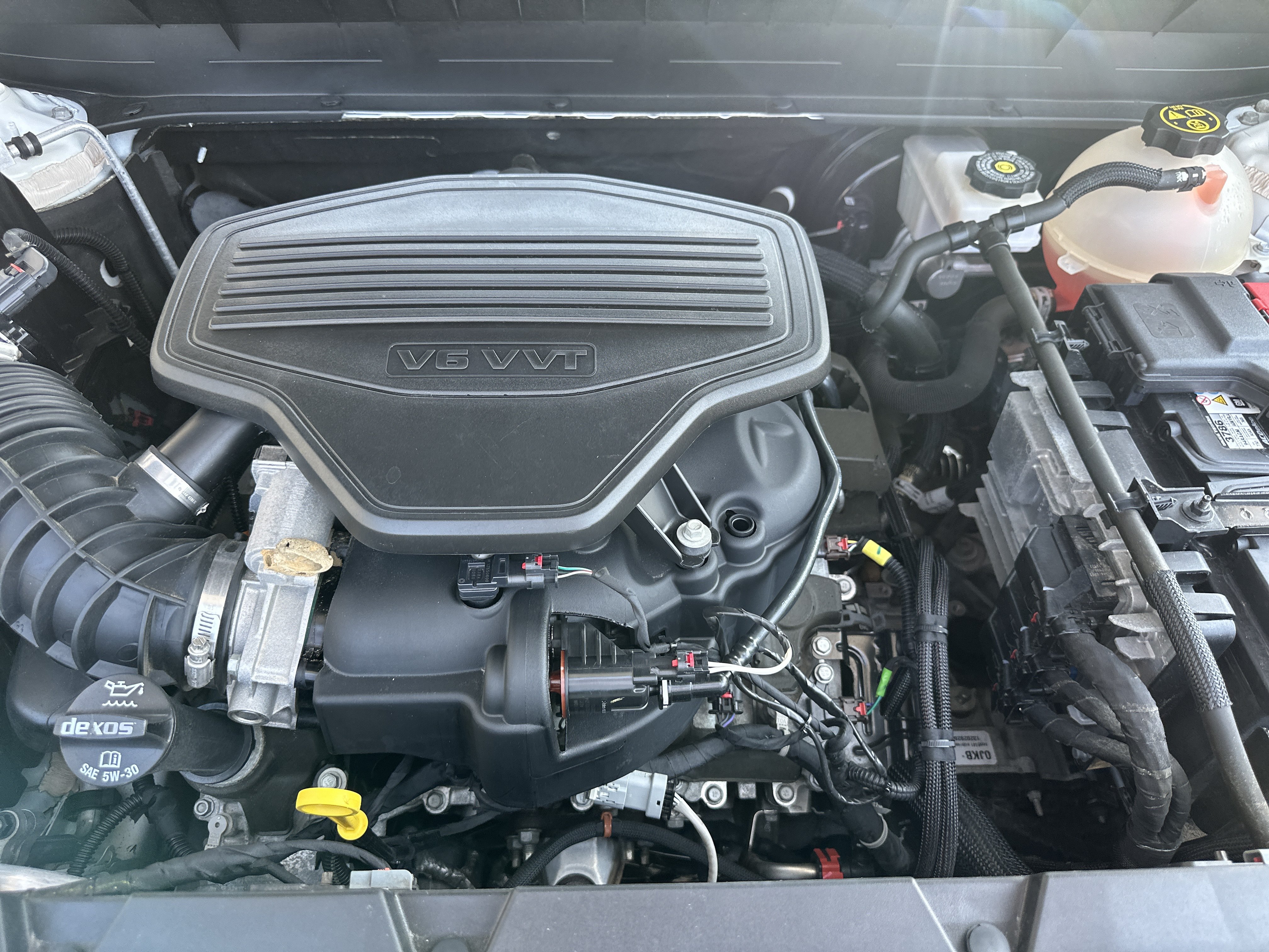 Used 2021 GMC Acadia Denali w/ Denali Technology Package FWD image 16