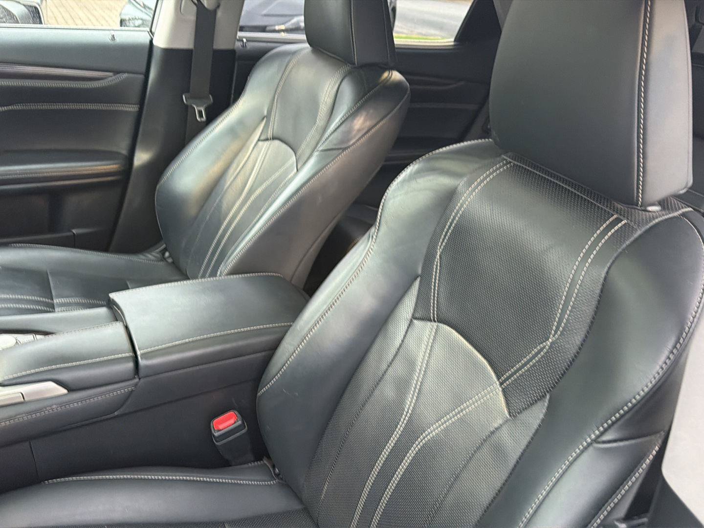 Used 2019 Lexus RX 350L Luxury w/ Cold Area Package (CT) AWD/4WD image 29