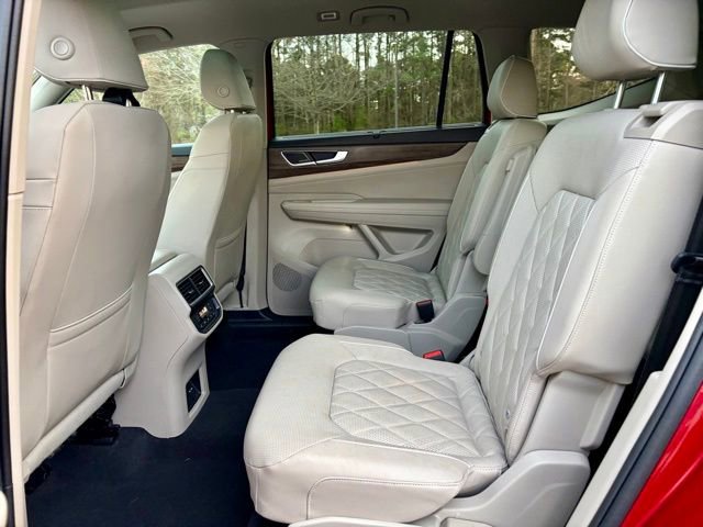 Used 2025 Volkswagen Atlas SEL Premium R-Line image 28