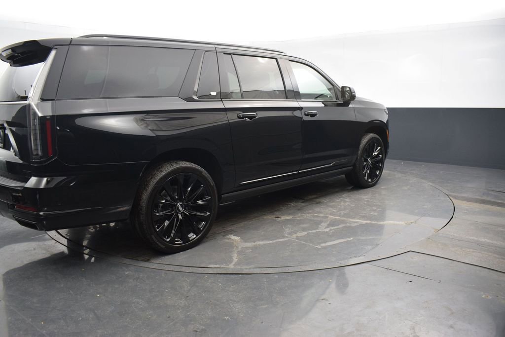 Certified 2026 Cadillac Escalade ESV Platinum Sport w/ LPO, ONYX Package image 6