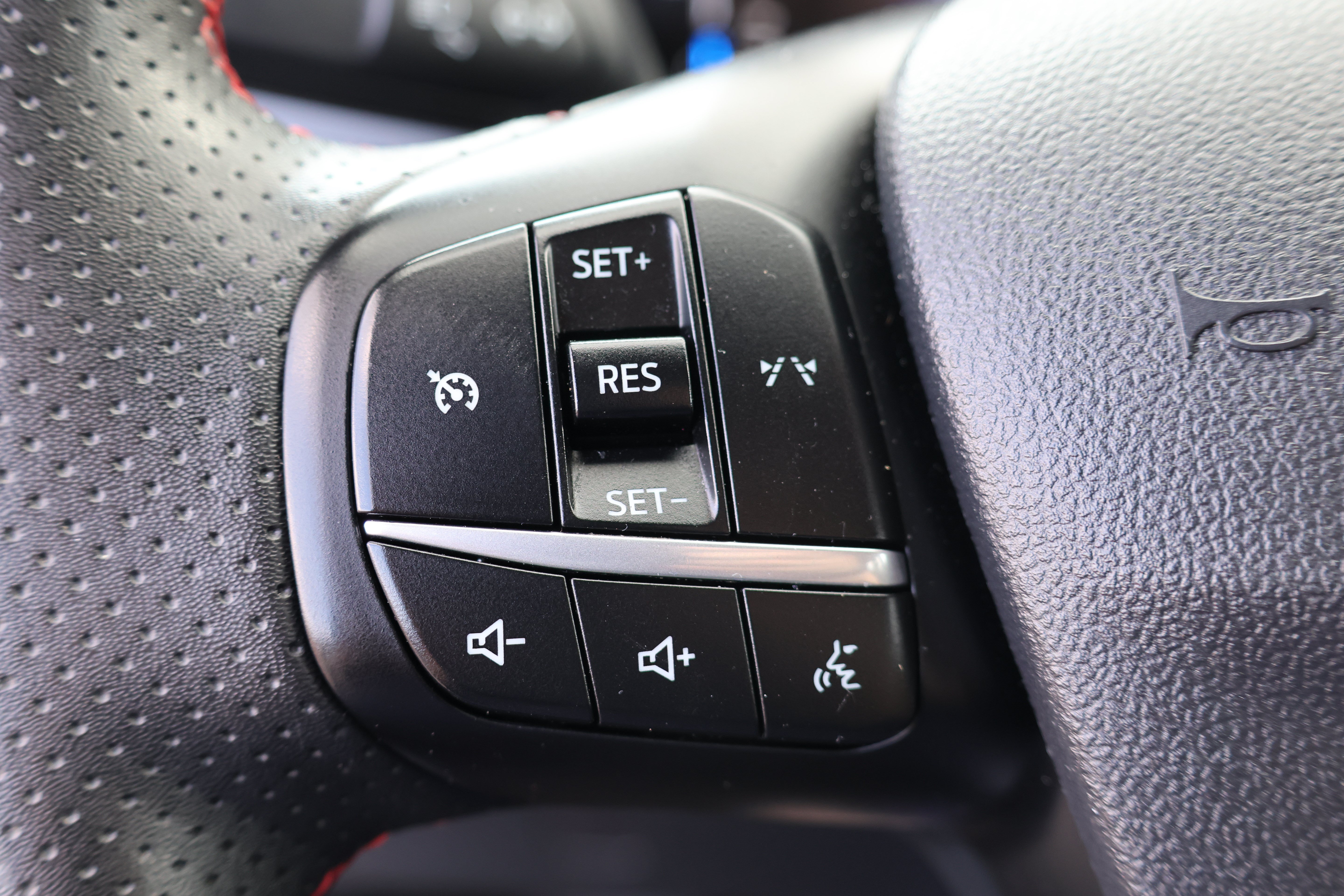 Used 2024 Ford Escape ST-Line AWD/4WD image 26