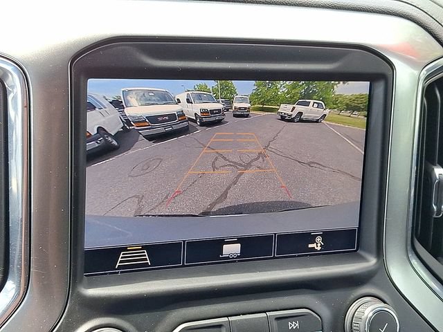 Used 2020 Chevrolet Silverado 1500 LT w/ Convenience Package AWD/4WD image 14