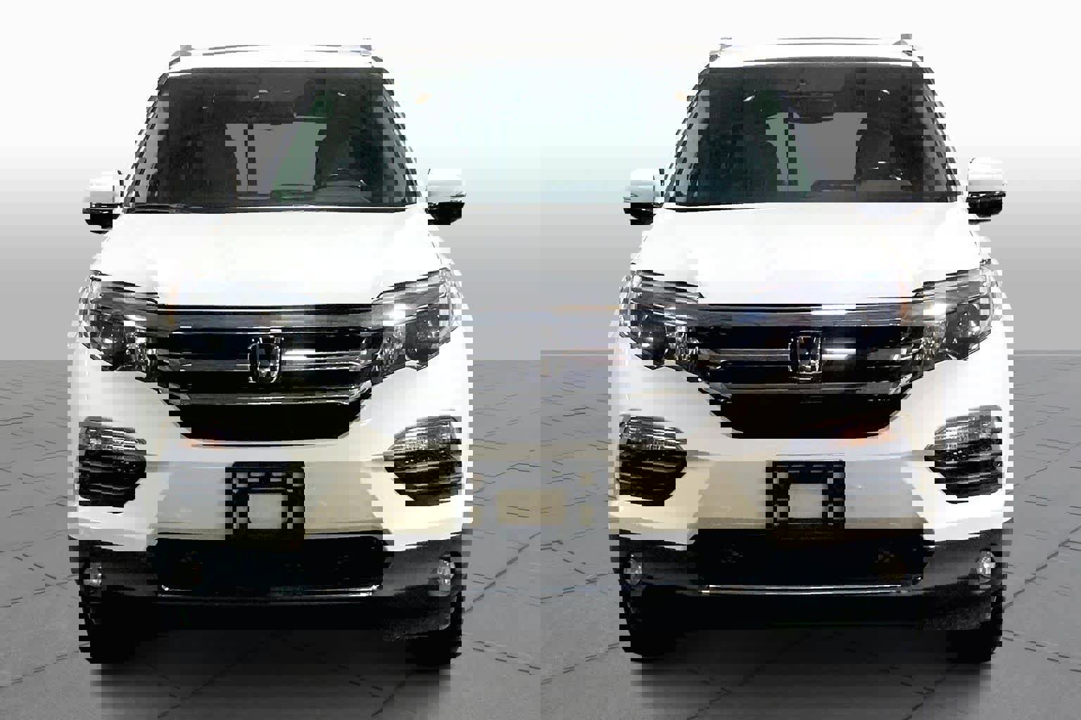 Used 2018 Honda Pilot Elite image 3