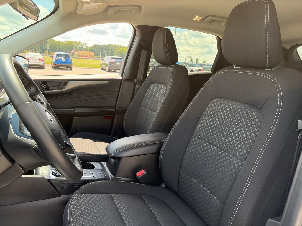 Used 2023 Ford Escape Active AWD/4WD image 16