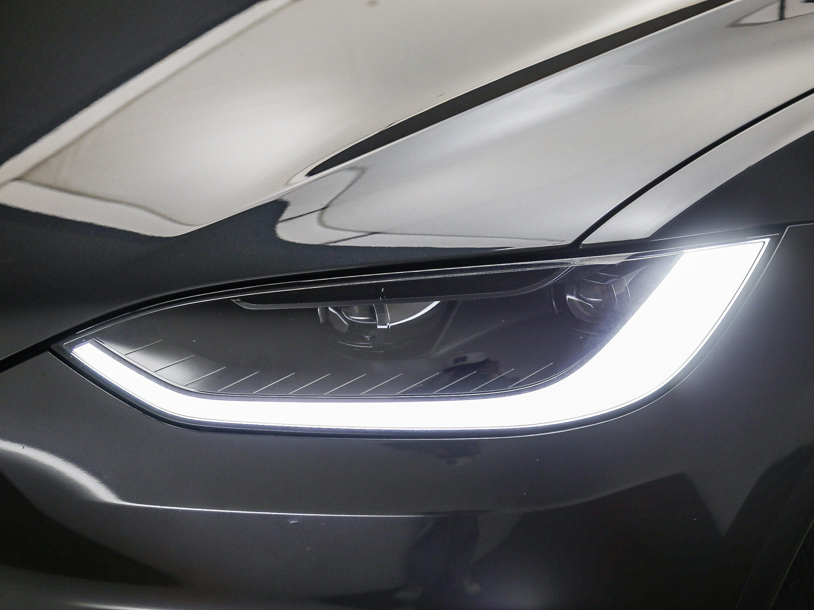 Used 2024 Tesla Model X AWD/4WD image 7